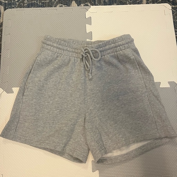 TNA sweat fleece shorts - Picture 2 of 3